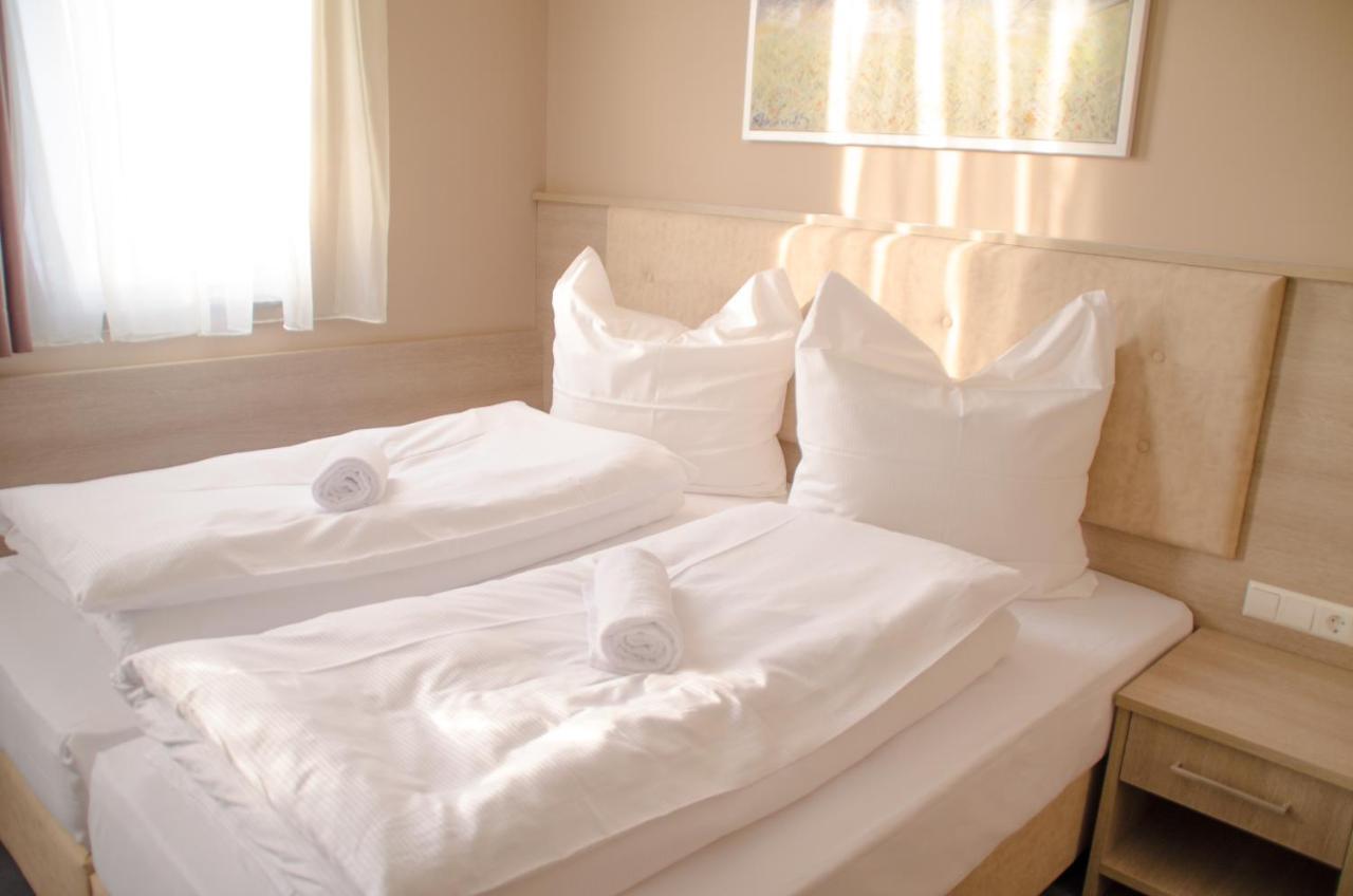 Alpha & Omega Hotel Štutgart Pokoj fotografie